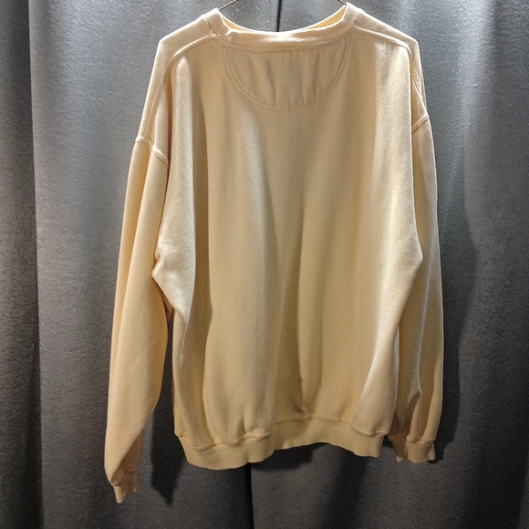 3 Vintage Sweatshirts - Picture 7 of 10